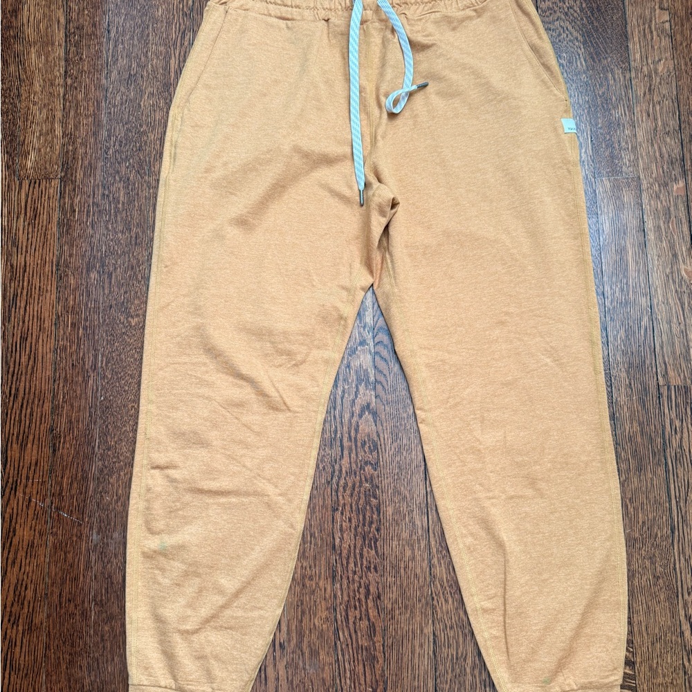 Vuori Mustard Performance Joggers Size Small